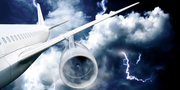 aereo rischio radiazioni tempesta
