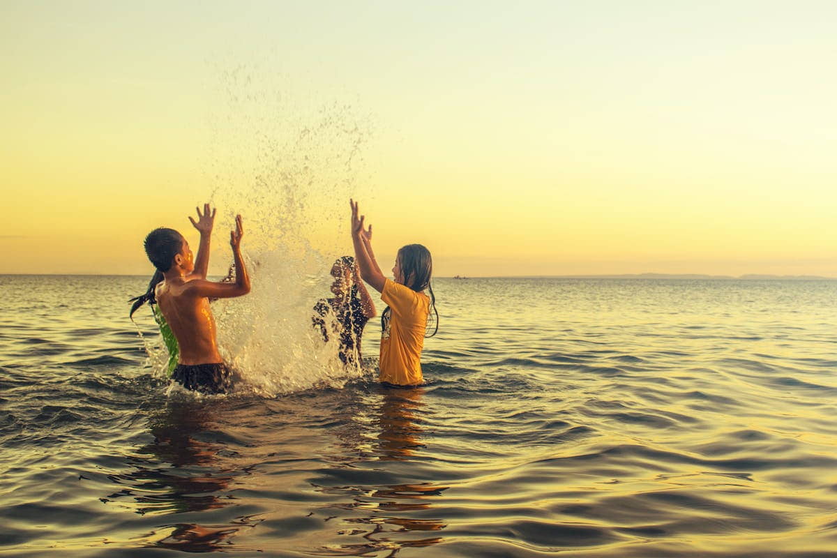 bambini sicuri al mare