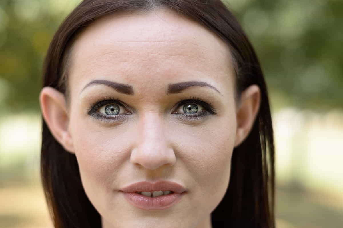 occhi sporgenti infossati trucco