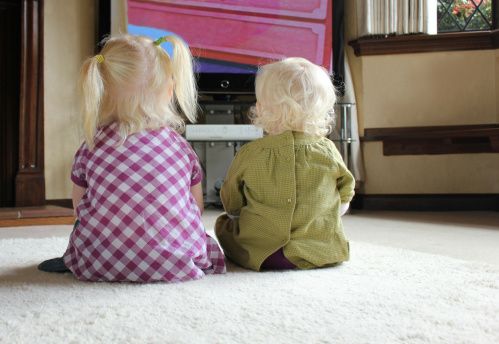 Rischio diabete per i bambini che guardano troppa tv