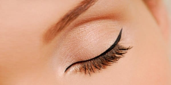 eyeliner adesivo