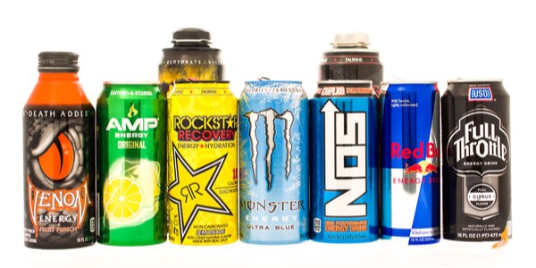 energy drink prestazioni fisiche cognitive