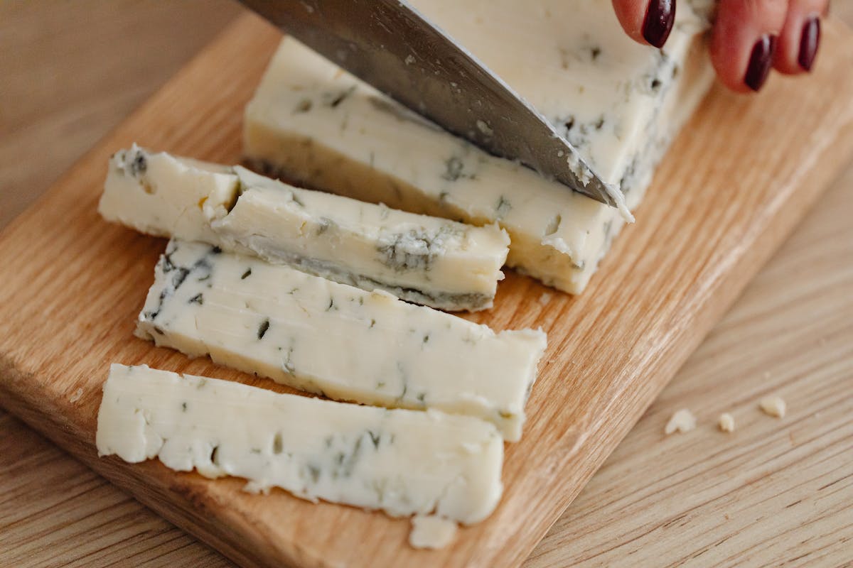 si può mangiare il gorgonzola in gravidanza