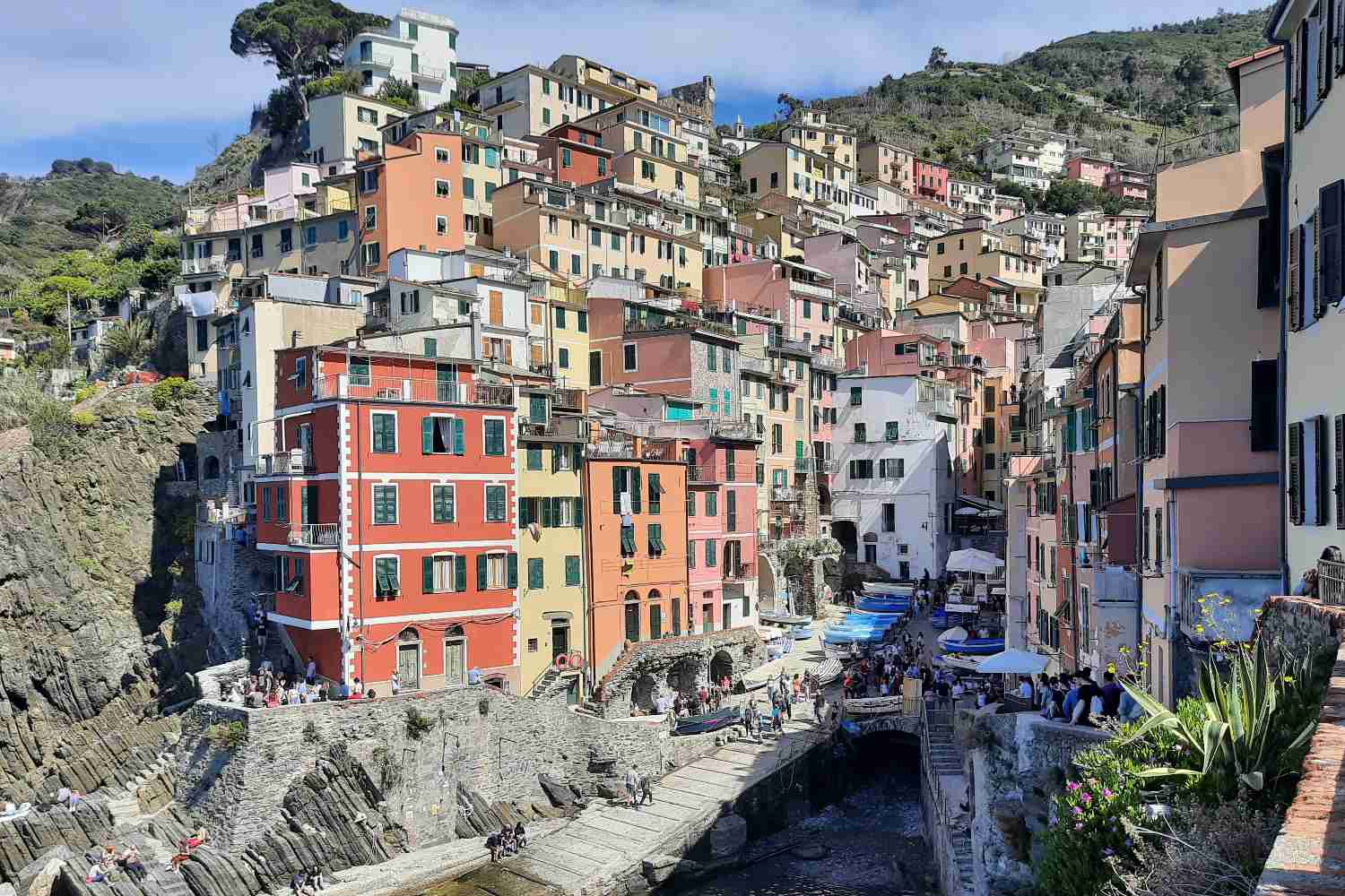 Cosa vedere in 3 giorni alle Cinque Terre partendo da La Spezia: itinerario in treno tra Monterosso, Vernazza, Manarola, Corniglia e Riomaggiore con tappa finale a Levanto