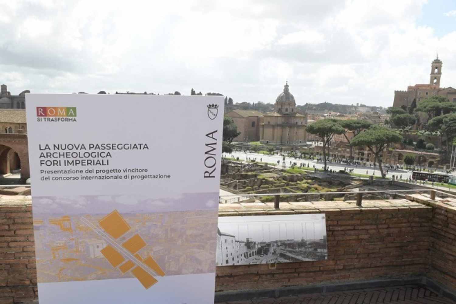 passeggiata fori imperiali roma