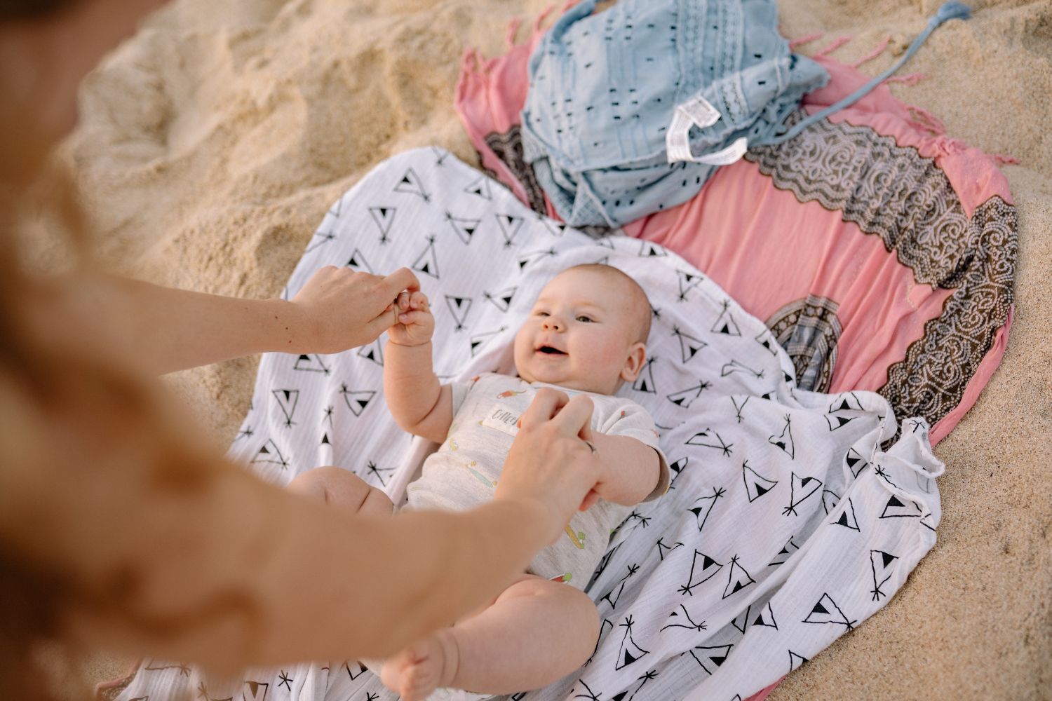 neonato spiaggia